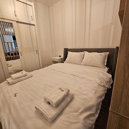 Deluxe Cozy Studios On Central M Eminescu Street #Târgu-Mureş Eksteriør billede
