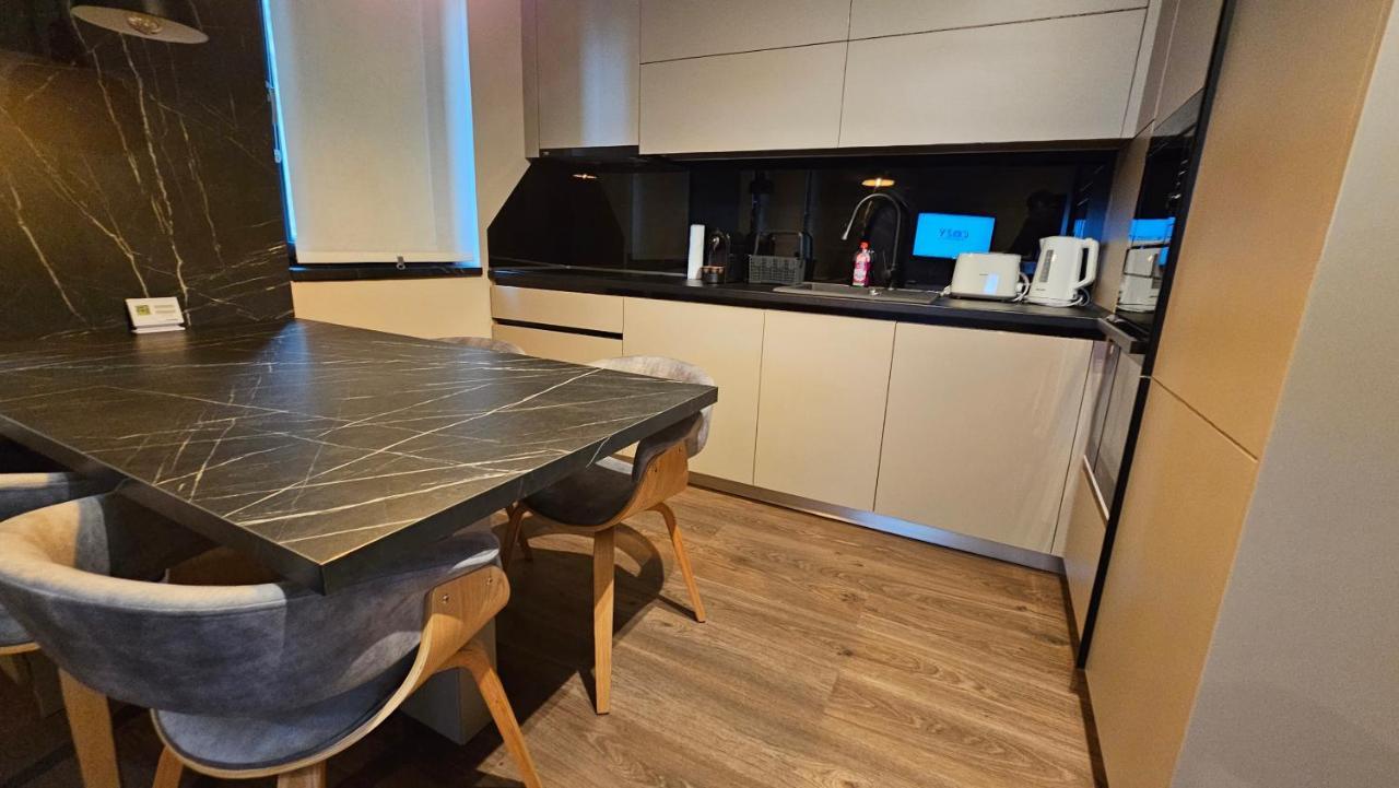 Deluxe Cozy Studios On Central M Eminescu Street #Târgu-Mureş Eksteriør billede