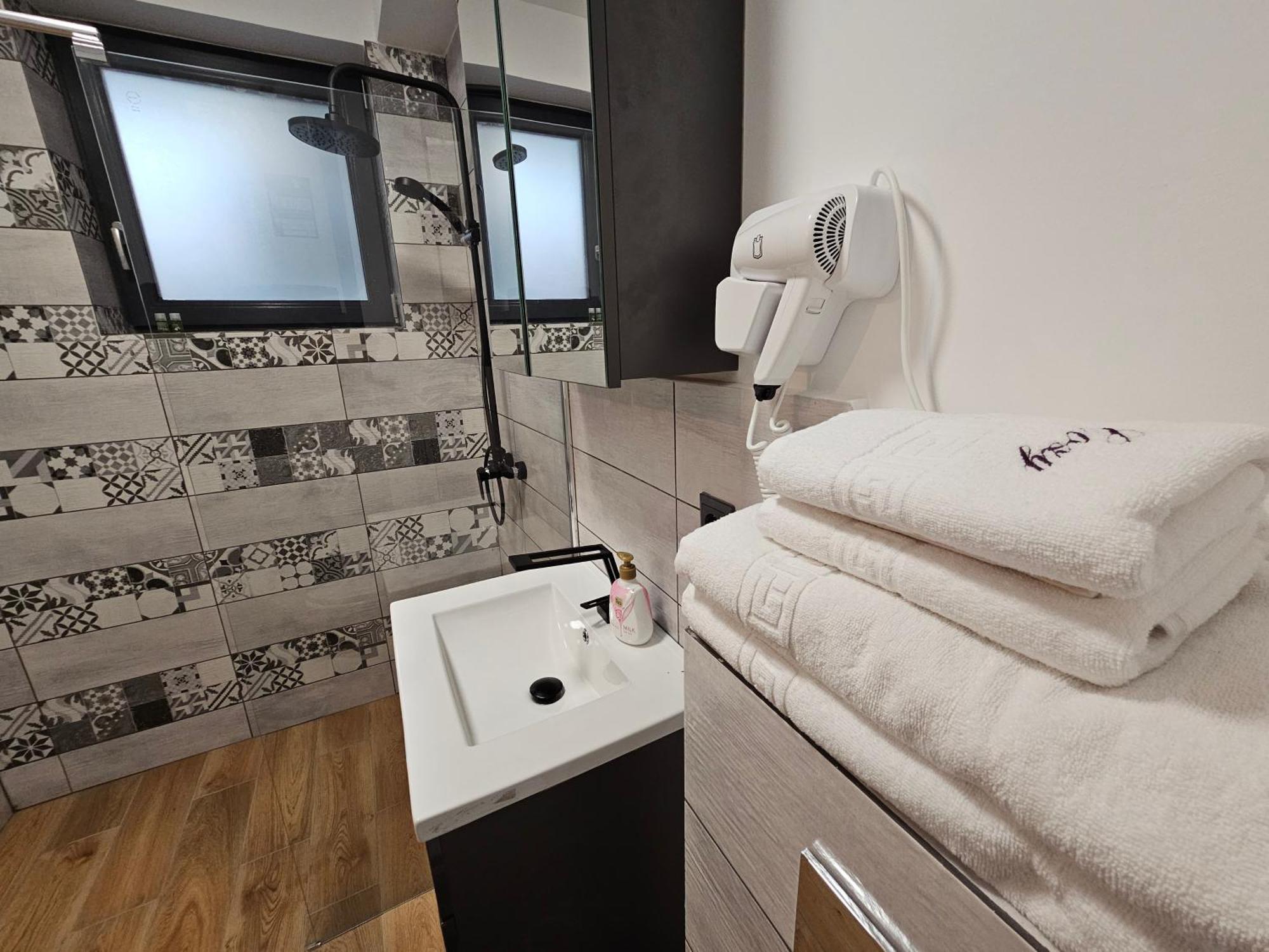 Deluxe Cozy Studios On Central M Eminescu Street #Târgu-Mureş Eksteriør billede
